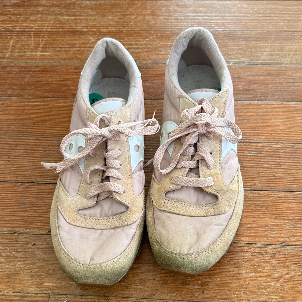 Saucony Jazz Low Pro pink sneakers women’s 8